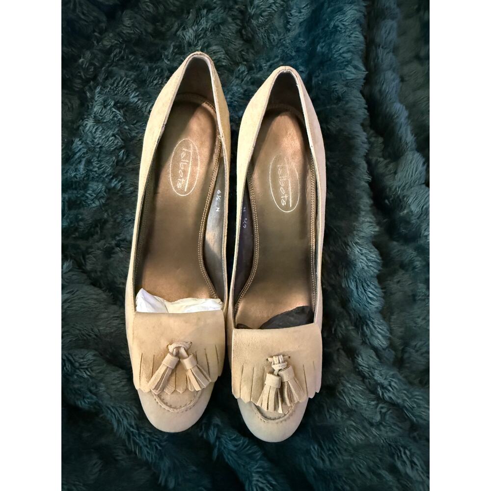 Talbots Beige Suede Tassel Pumps Heels 6.5N Made in Spain Classic Style